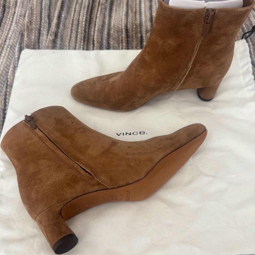NEW Vince Lanica Tan Suede Almond Toe Block Heel Ankle Booties- with dust bag